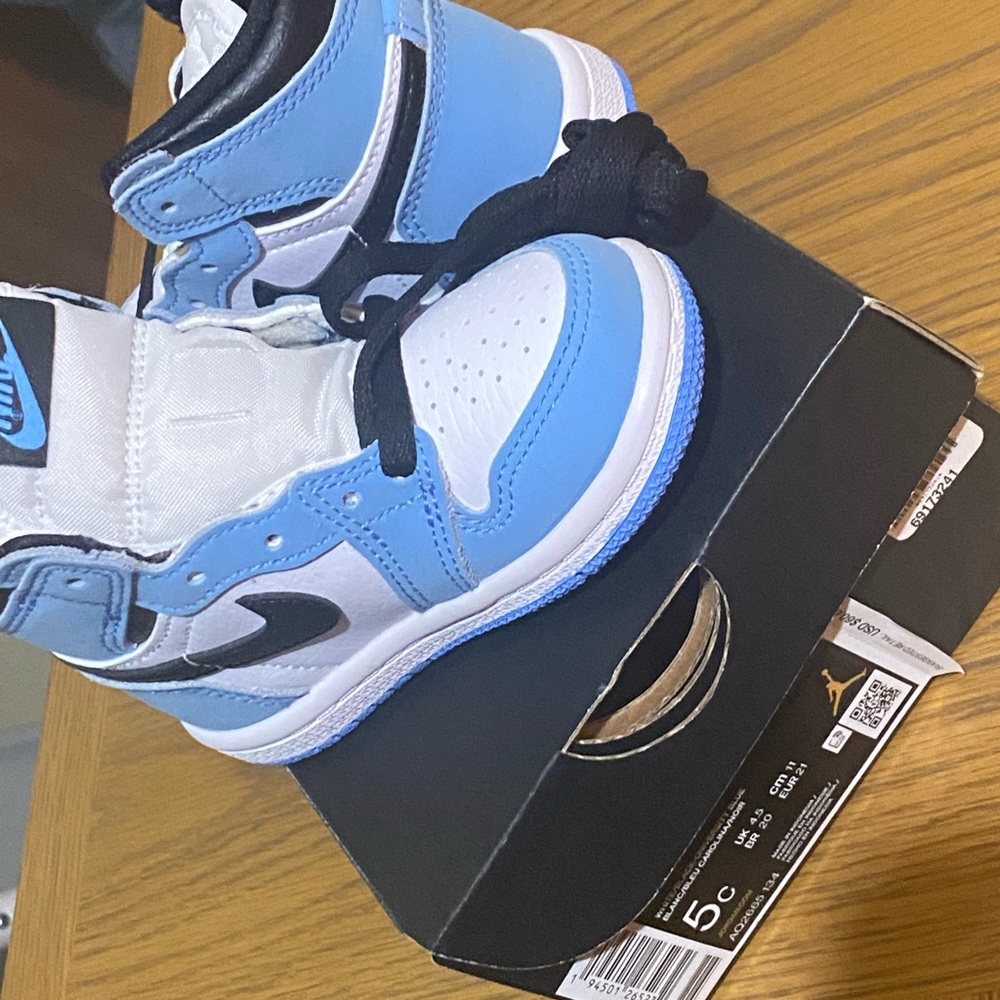 Brand new Jordan 1s for Toddlers
